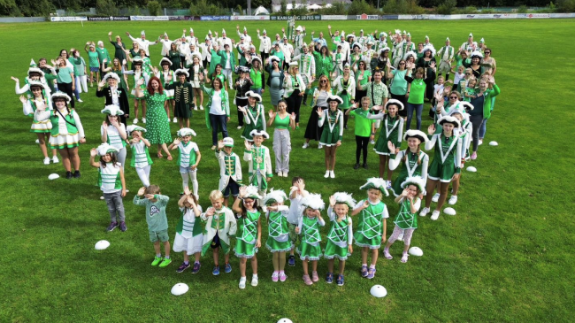 Foto: KG Grüne Nelke Dudweiler Die Mitglieder der großen Karnevalsgesellschaft Grüne Nelke Dudweiler freut sich schon auf die bevorstehende Session